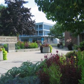 <strong>B - Bibliothèque de Saint-Bruno</strong> B - Bibliothèque de Saint-Bruno